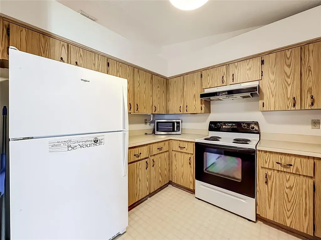 33909 Linda Lane Leesburg FL 34788