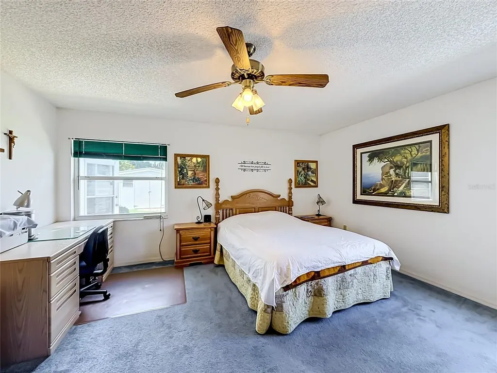 33909 Linda Lane Leesburg FL 34788