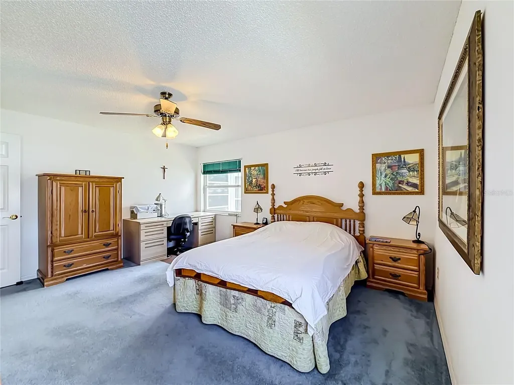 33909 Linda Lane Leesburg FL 34788