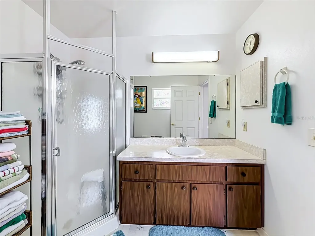 33909 Linda Lane Leesburg FL 34788