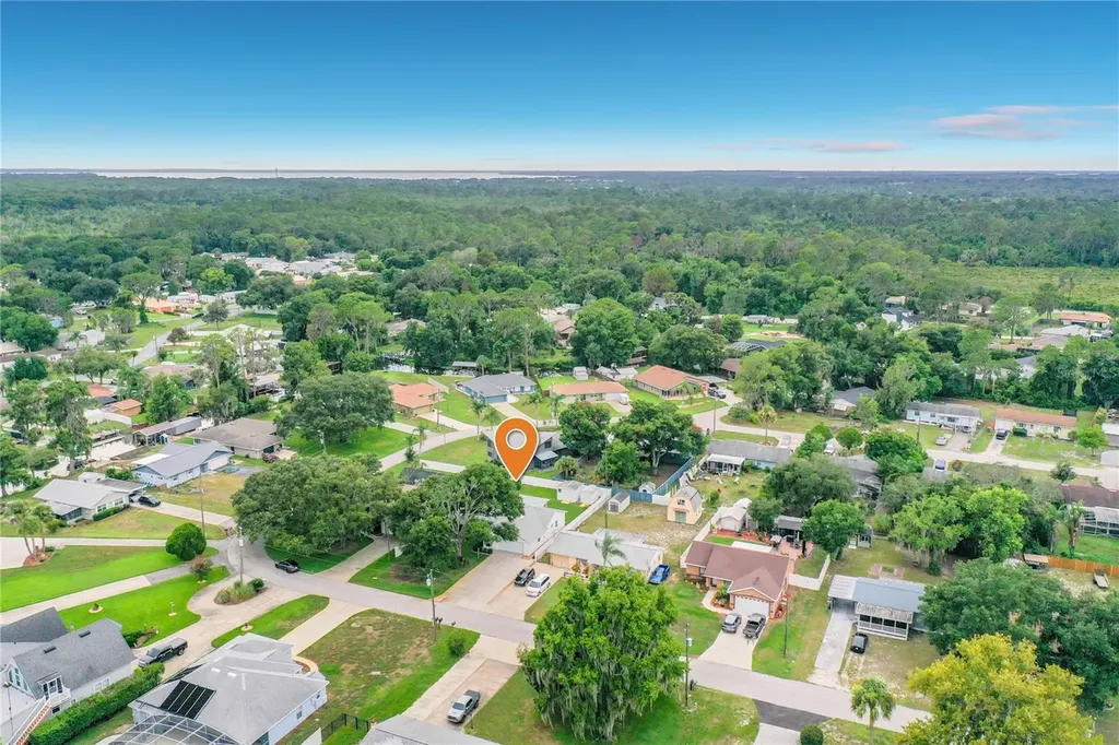 33909 Linda Lane Leesburg FL 34788