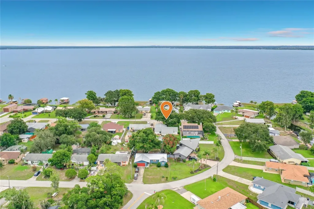 33909 Linda Lane Leesburg FL 34788