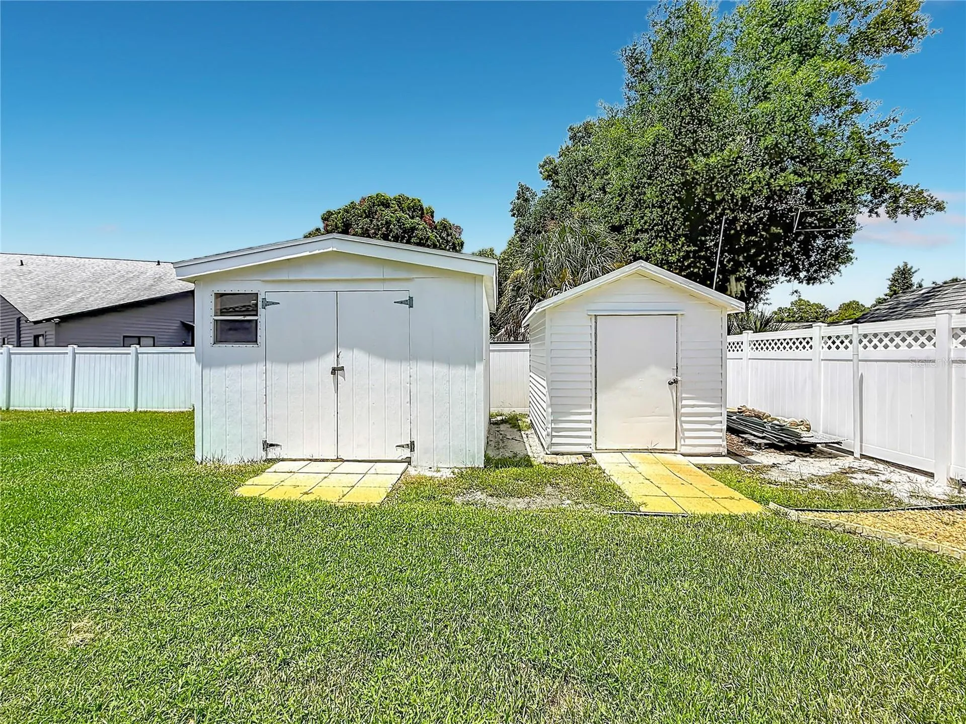 33909 Linda Lane Leesburg FL 34788