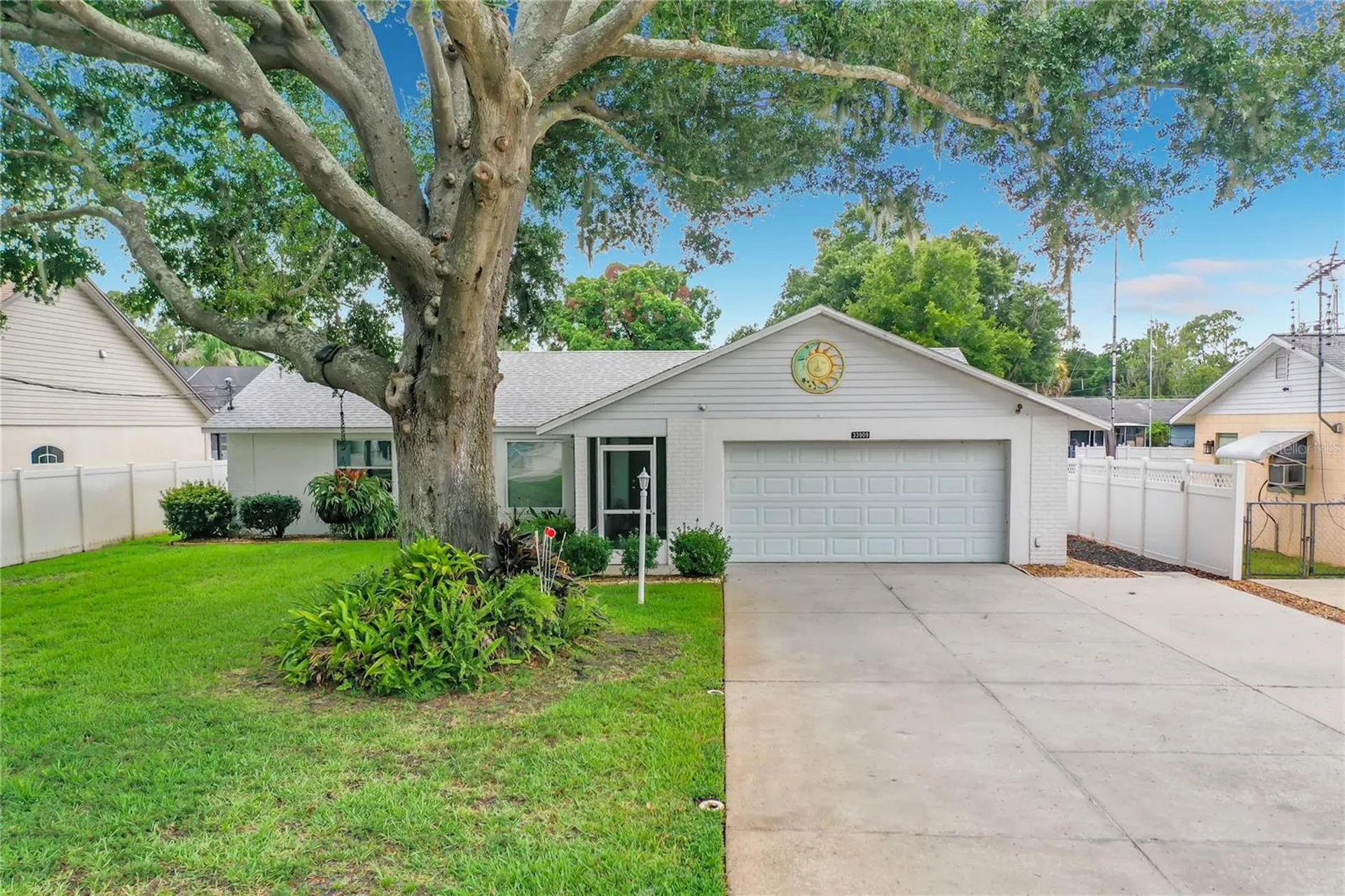 33909 Linda Lane Leesburg FL 34788