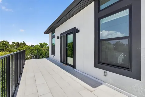 3022 W Douglas Street Tampa FL 33607