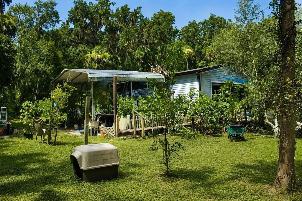 355 S Stacy Grove Rd, Road Oak Hill FL 32759