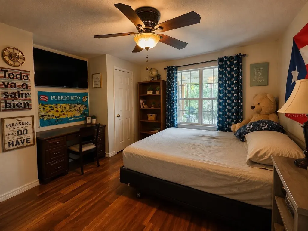 355 S Stacy Grove Rd, Road Oak Hill FL 32759