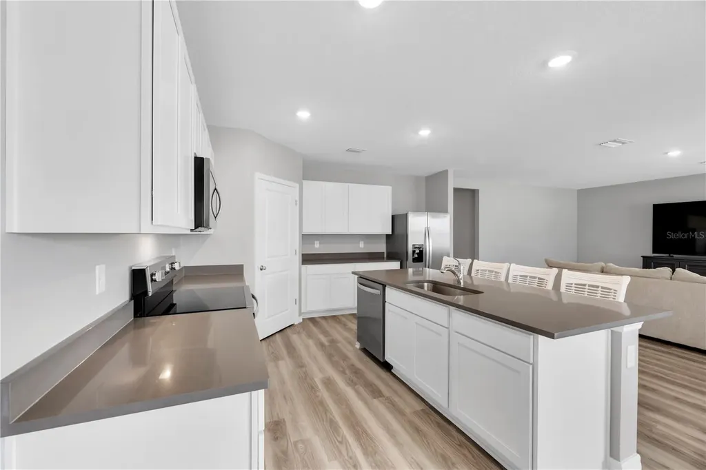 1697 Sourwood Drive Ruskin FL 33570