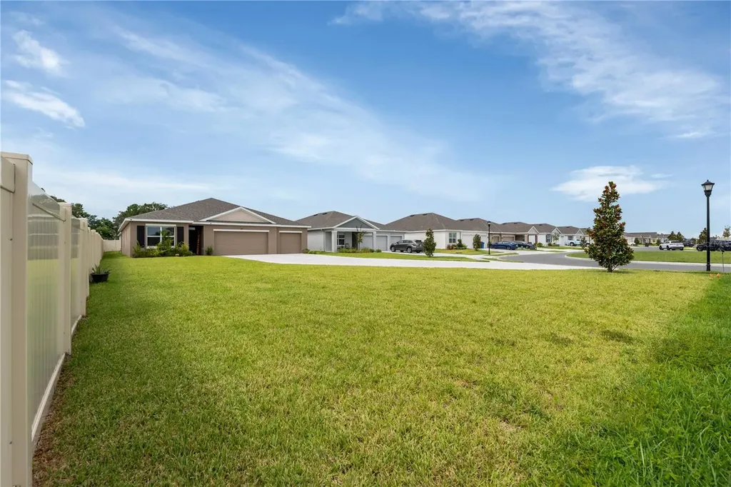 1697 Sourwood Drive Ruskin FL 33570