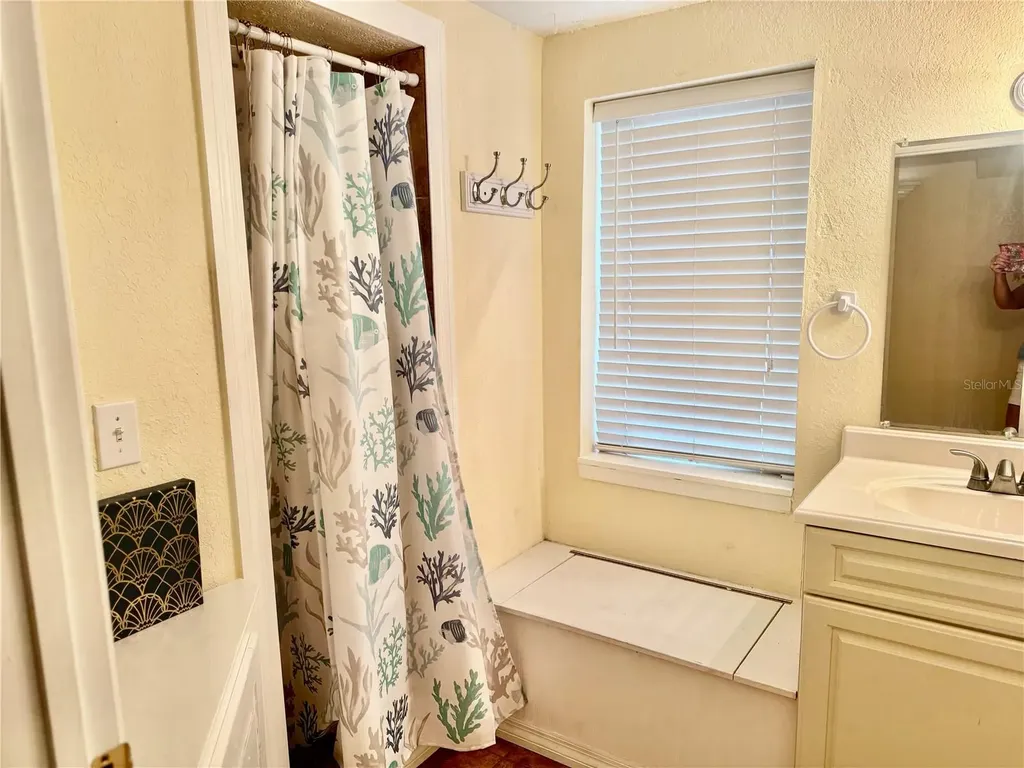 419 Kentucky Avenue Crystal Beach FL 34681