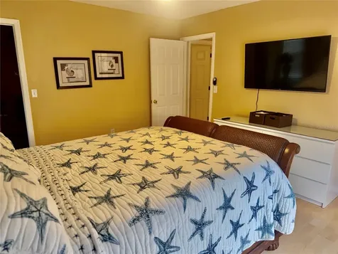 419 Kentucky Avenue Crystal Beach FL 34681