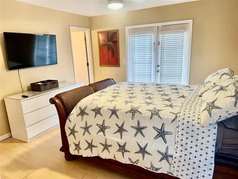 419 Kentucky Avenue Crystal Beach FL 34681