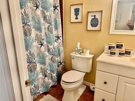 419 Kentucky Avenue Crystal Beach FL 34681