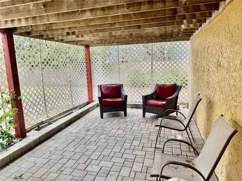 419 Kentucky Avenue Crystal Beach FL 34681