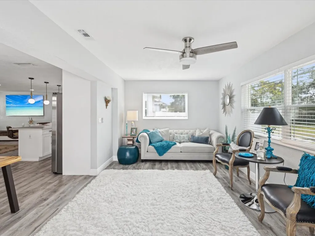 10264 Oakhurst Road Largo FL 33774