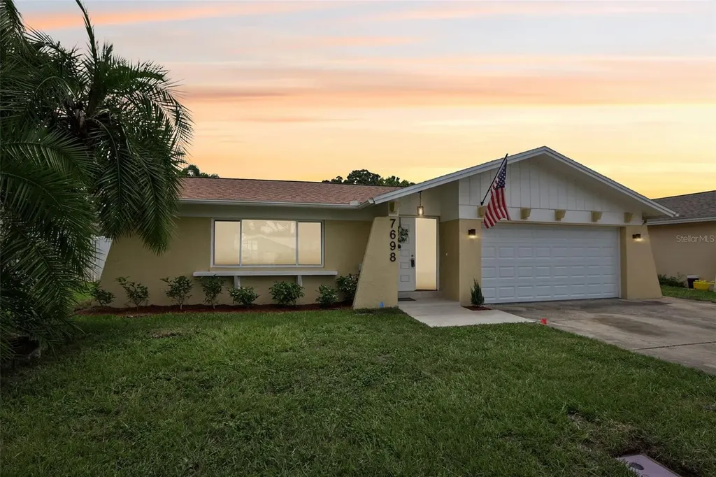 7698 Cardiff Court St Petersburg FL 33709