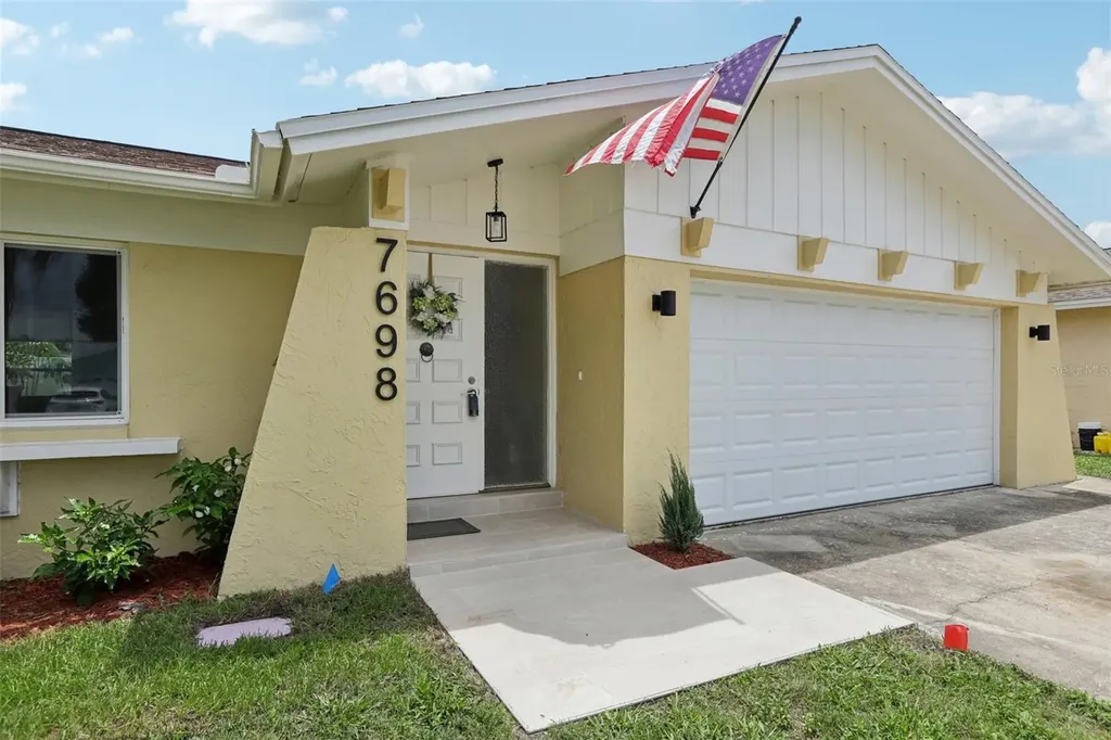 7698 Cardiff Court St Petersburg FL 33709