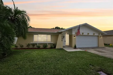 7698 Cardiff Court St Petersburg FL 33709