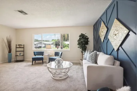 7698 Cardiff Court St Petersburg FL 33709