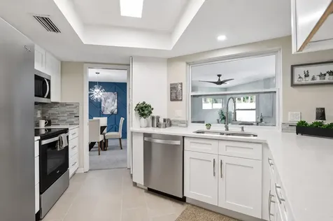 7698 Cardiff Court St Petersburg FL 33709