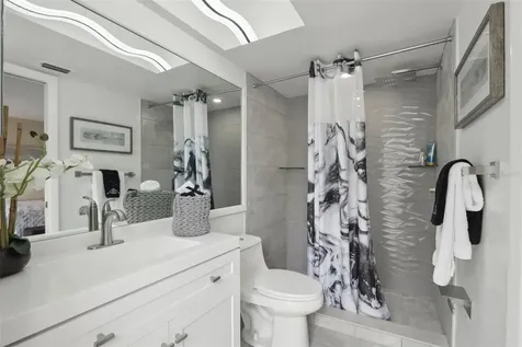 7698 Cardiff Court St Petersburg FL 33709