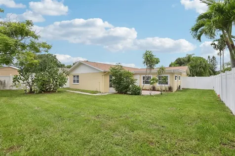 7698 Cardiff Court St Petersburg FL 33709