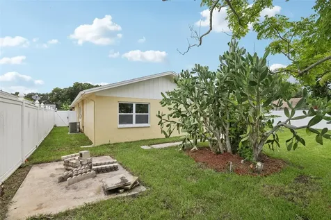 7698 Cardiff Court St Petersburg FL 33709