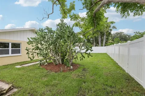 7698 Cardiff Court St Petersburg FL 33709