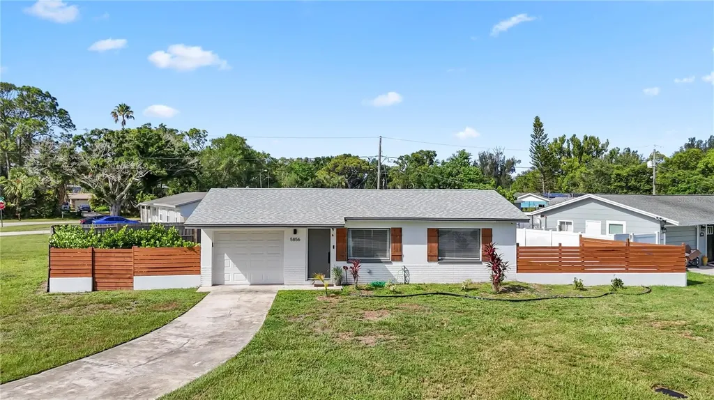 5856 Mckee Lake Drive N St Petersburg FL 33709