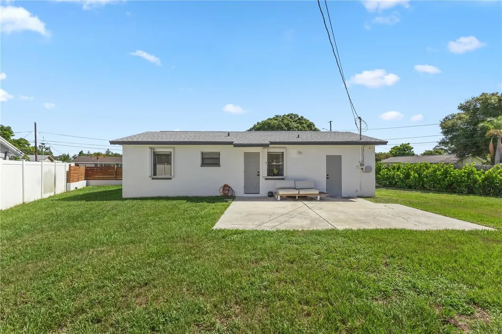 5856 Mckee Lake Drive N St Petersburg FL 33709