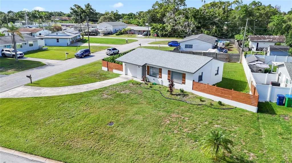 5856 Mckee Lake Drive N St Petersburg FL 33709