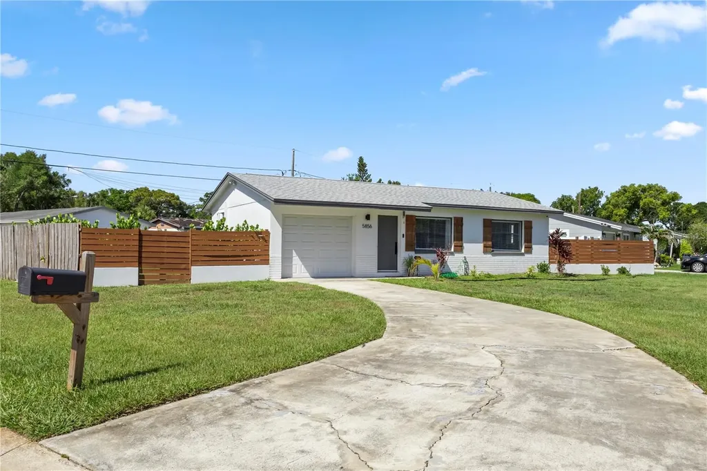 5856 Mckee Lake Drive N St Petersburg FL 33709
