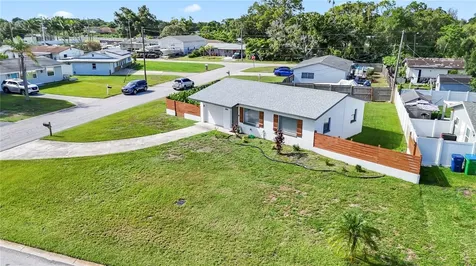 5856 Mckee Lake Drive N St Petersburg FL 33709