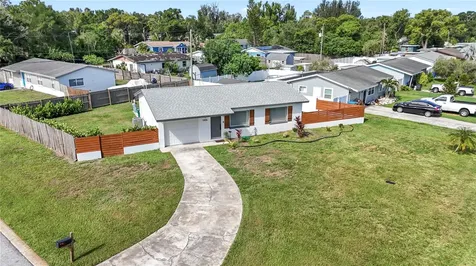 5856 Mckee Lake Drive N St Petersburg FL 33709