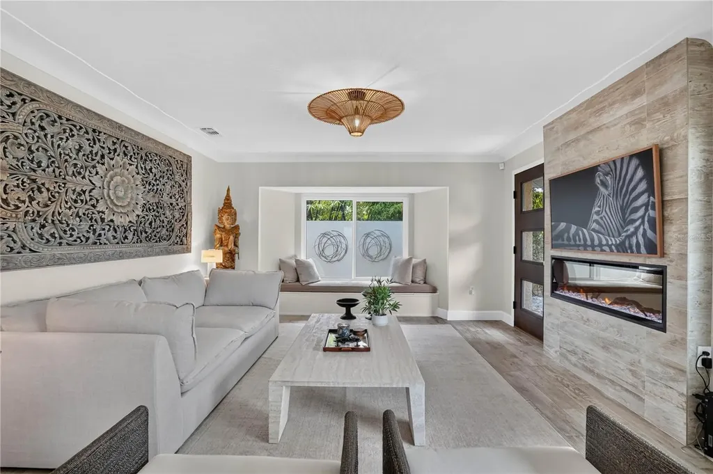 418 Sapphire Drive Sarasota FL 34234