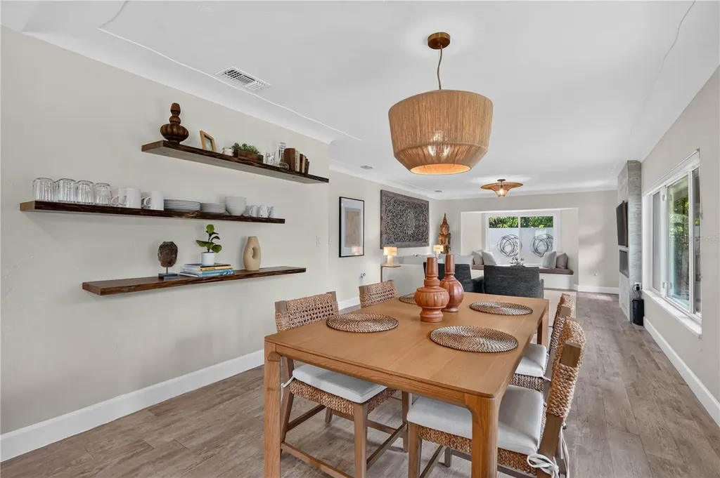 418 Sapphire Drive Sarasota FL 34234
