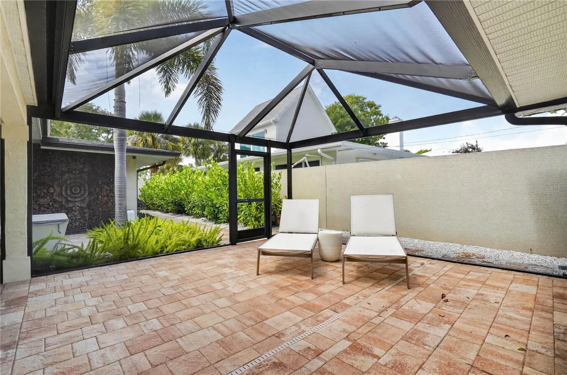 418 Sapphire Drive Sarasota FL 34234