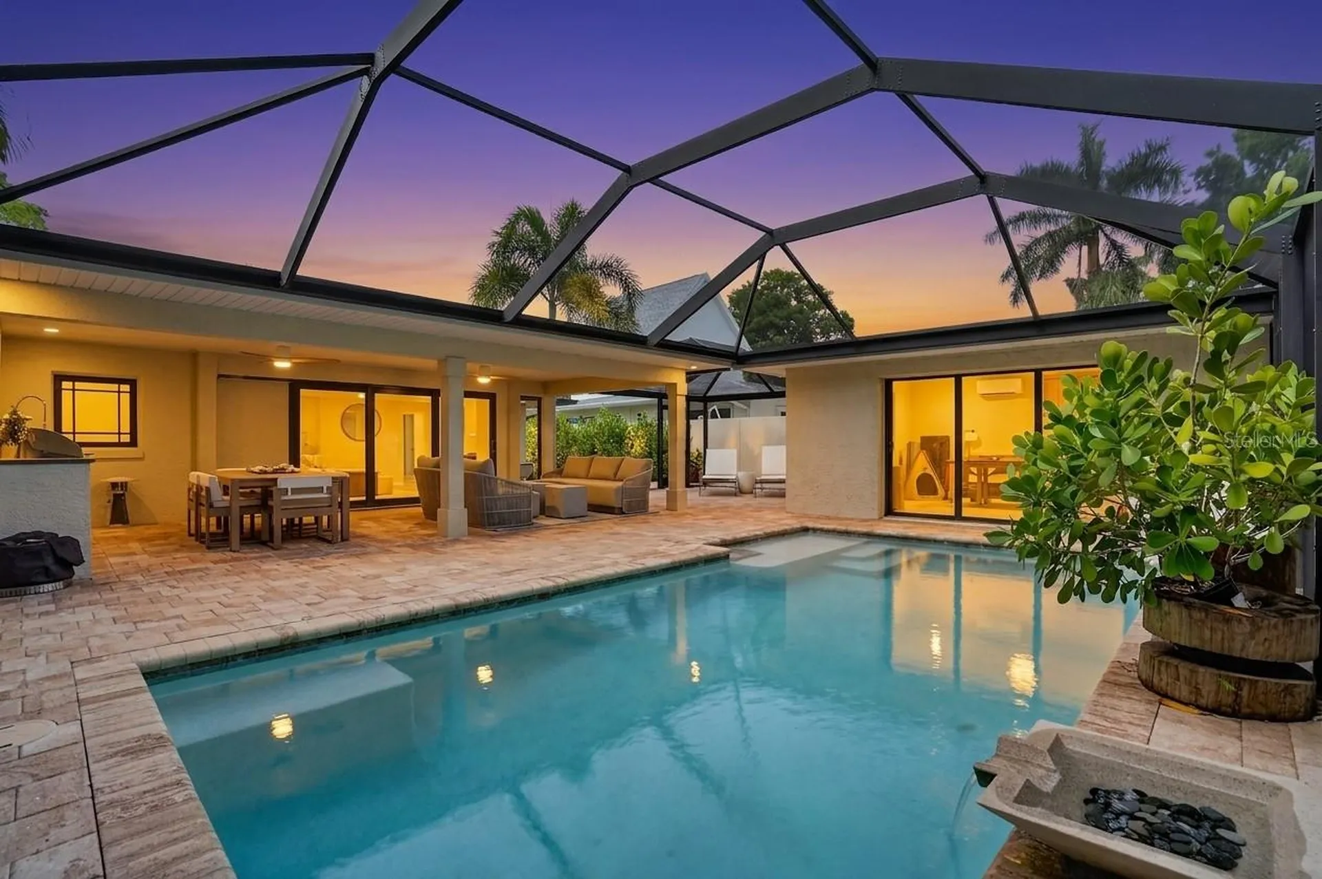 418 Sapphire Drive Sarasota FL 34234