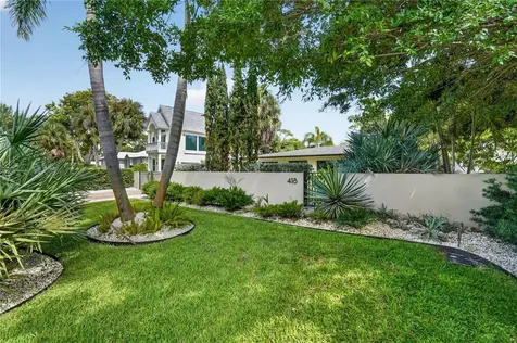 418 Sapphire Drive Sarasota FL 34234