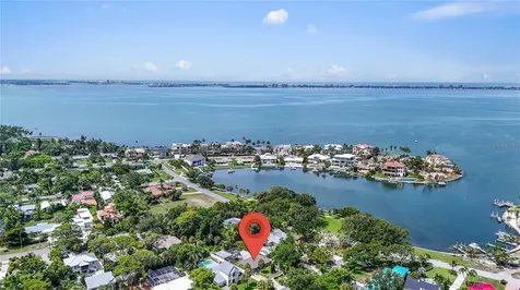 418 Sapphire Drive Sarasota FL 34234