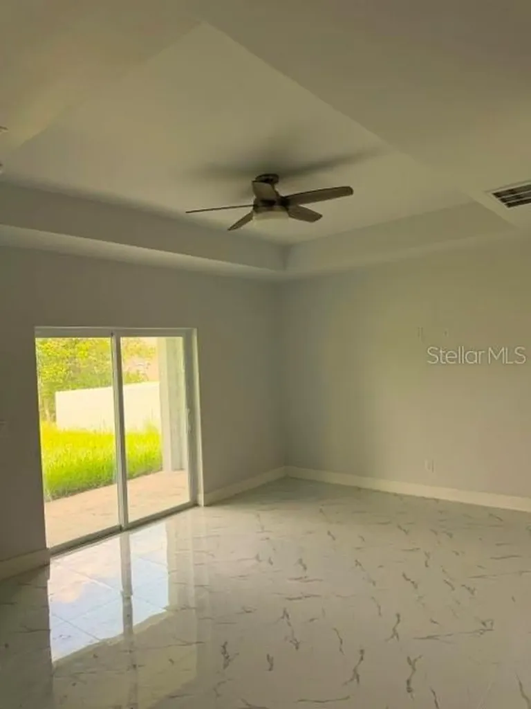 744/746 Eisenhower Boulevard Lehigh Acres FL 33974
