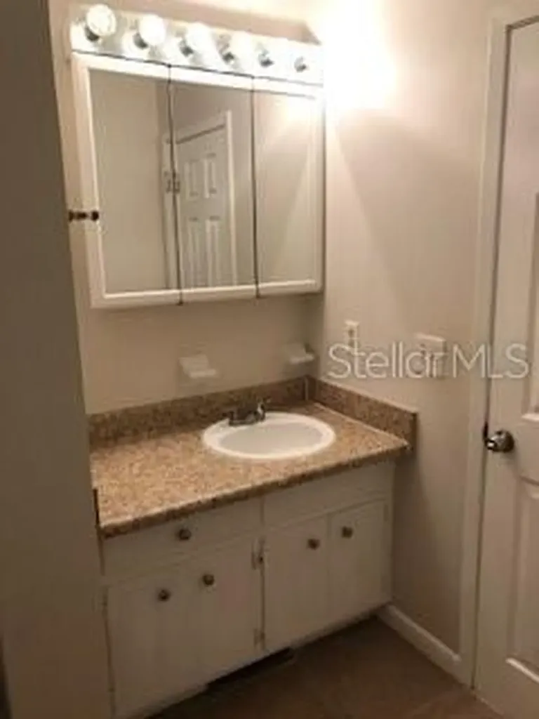 1919 Nanticoke Circle Tallahassee FL 32303