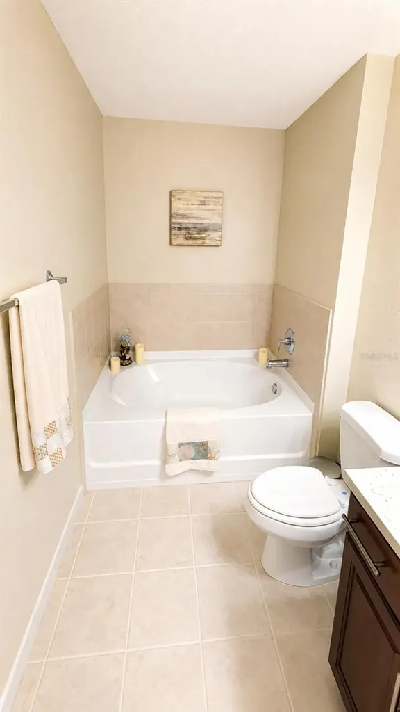1064 N Tamiami Trail Sarasota FL 34236