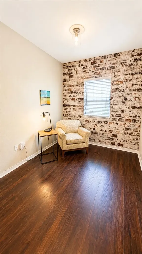 1064 N Tamiami Trail Sarasota FL 34236