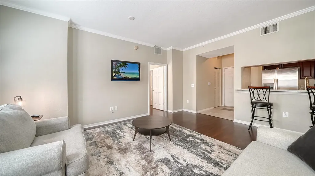 1064 N Tamiami Trail Sarasota FL 34236