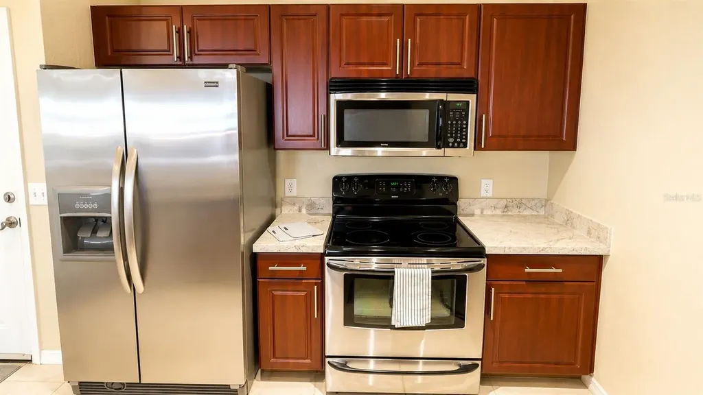 1064 N Tamiami Trail Sarasota FL 34236