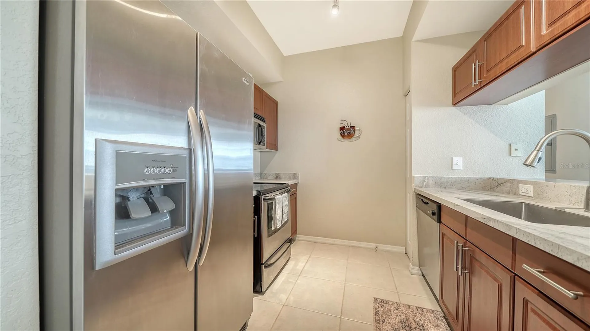 1064 N Tamiami Trail Sarasota FL 34236
