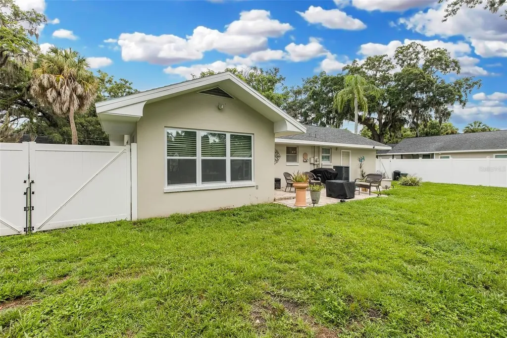5708 Homecrest Road New Port Richey FL 34652