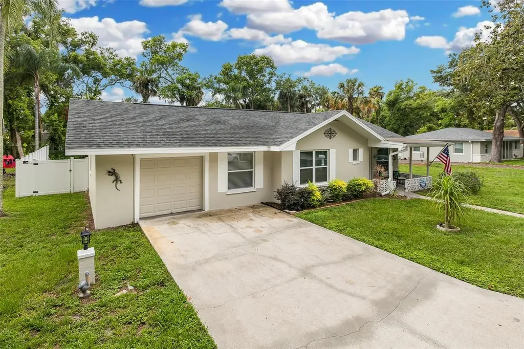 5708 Homecrest Road New Port Richey FL 34652