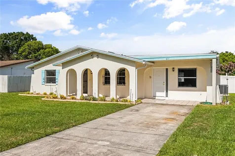 611 N Forrest Avenue Kissimmee FL 34741